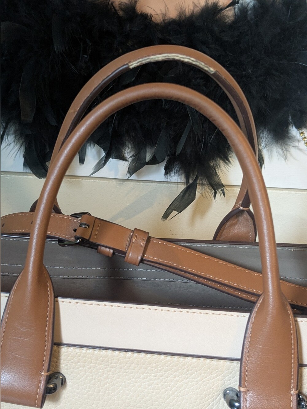 Coach Swagger Beige Satchel With Detachable Strap Two Hangtags Double Handles - Picture 16 of 16